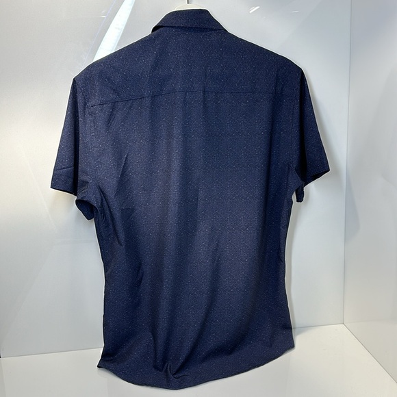 VINCE CAMUTO MEN’S SHORT SLEEVE SHIRT SIZE M/M/M - Picture 2 of 5